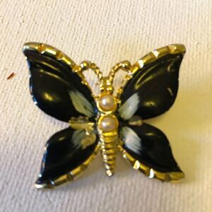 Vintage Gold Tone Enamel Pearl Butterfly Pin